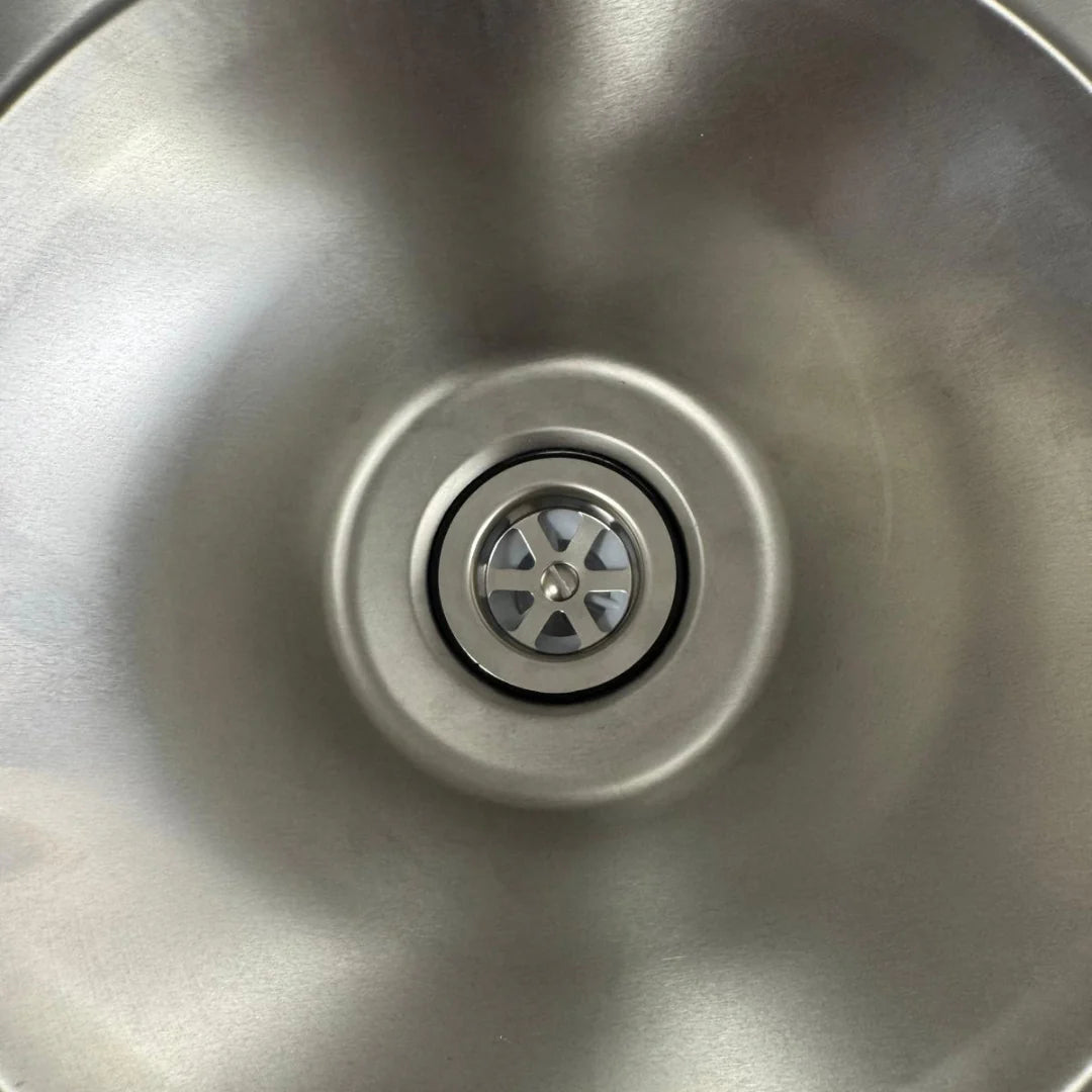 Hamoki Wall Mounted Commercial Hand Wash Basin