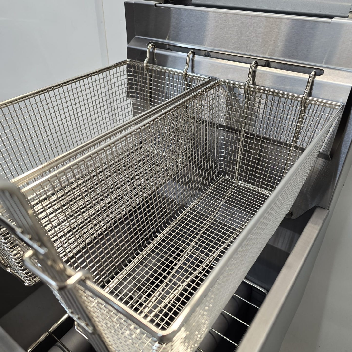 Heittox 3 Burner Single Tank 24L Gas Fryer